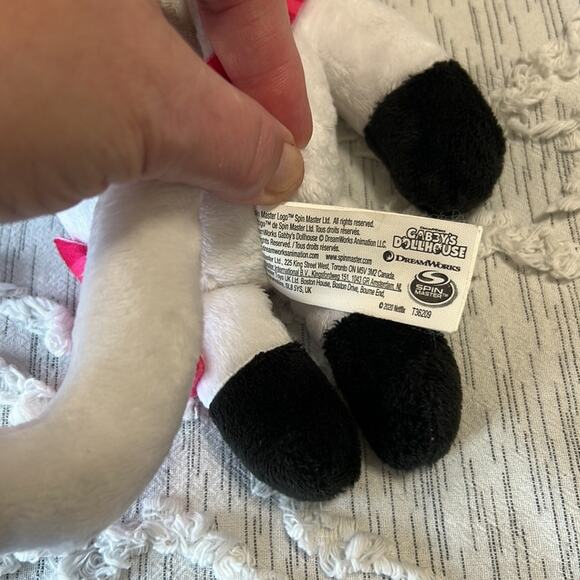 DreamWorks Gabby’s Dollhouse 13 inch Talking Pandy Paws Plush Toy - Picture 4 of 5